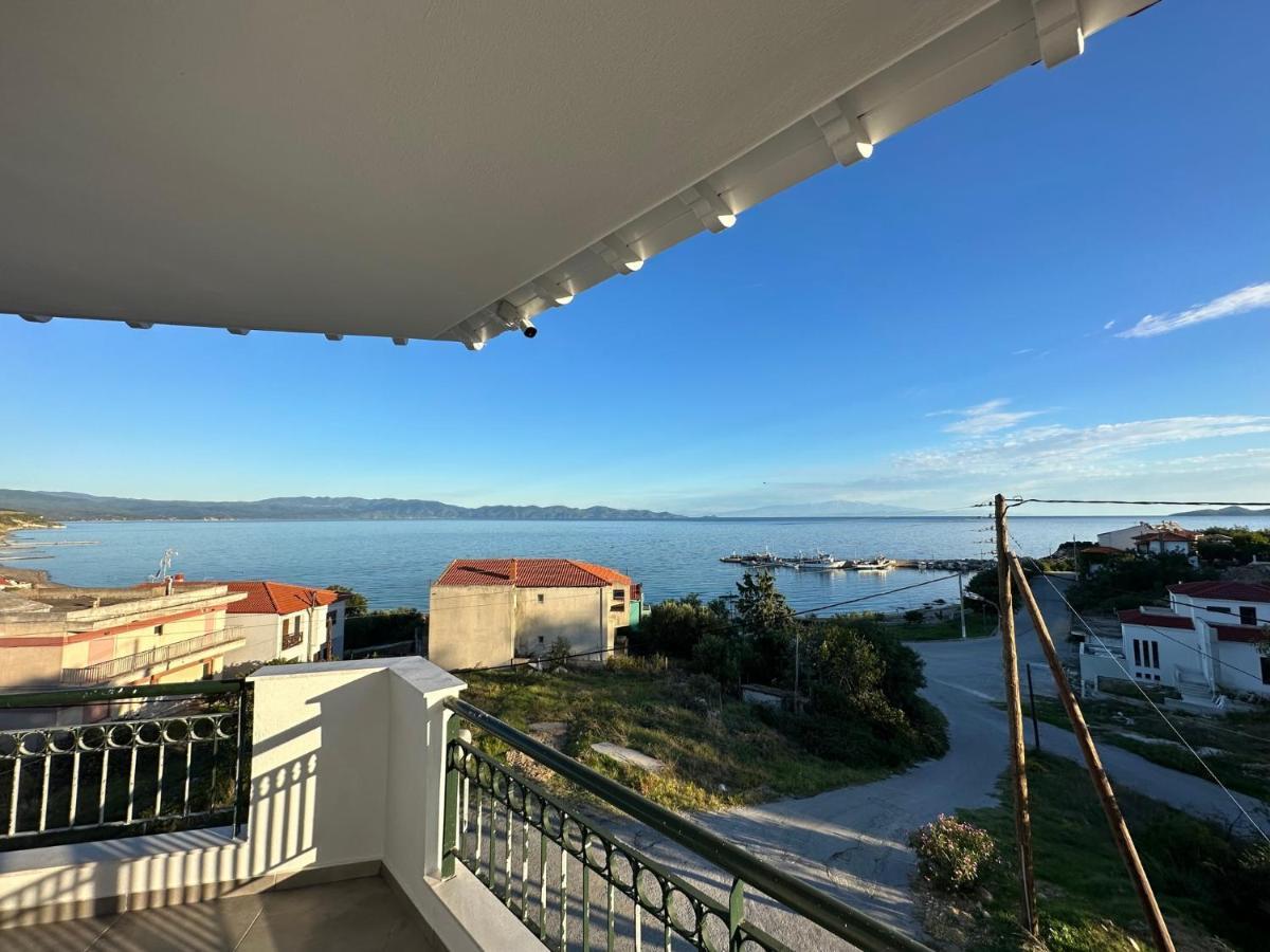 Villa Eleni Greece - Wonderful Sea View Studios Nea Roda Exterior foto