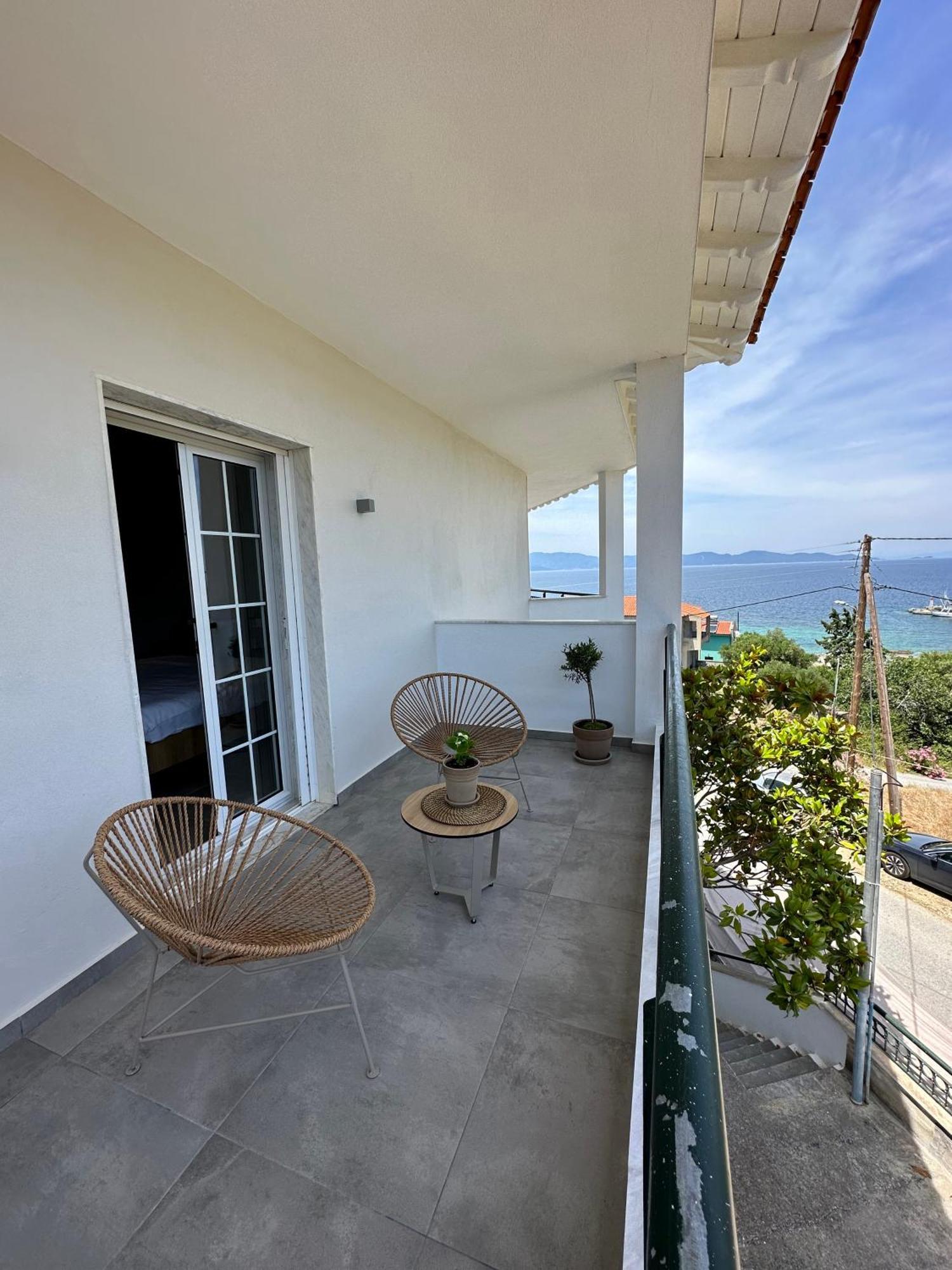 Villa Eleni Greece - Wonderful Sea View Studios Nea Roda Exterior foto